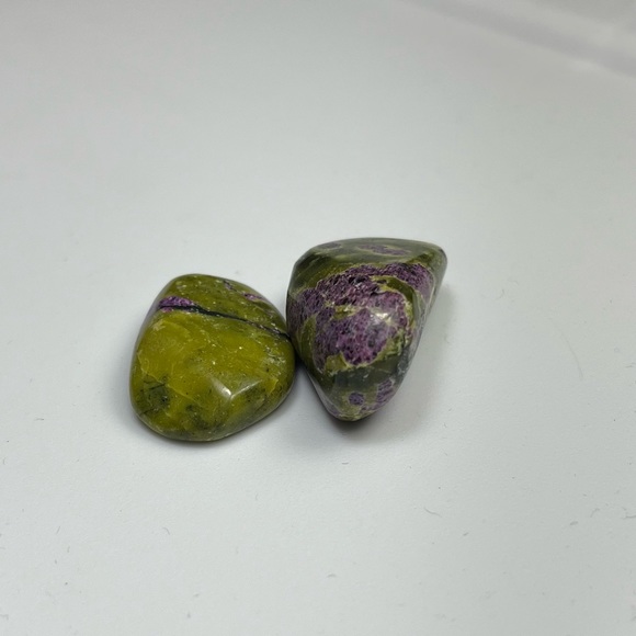 Stitchtite in Serpentine Tumble Stone Set of 2 - Picture 9 of 13